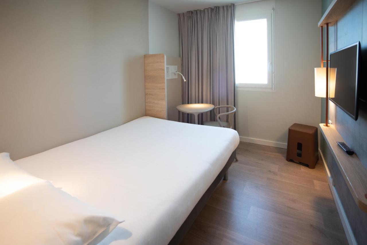 Ibis Budget Фрибур Екстериор снимка
